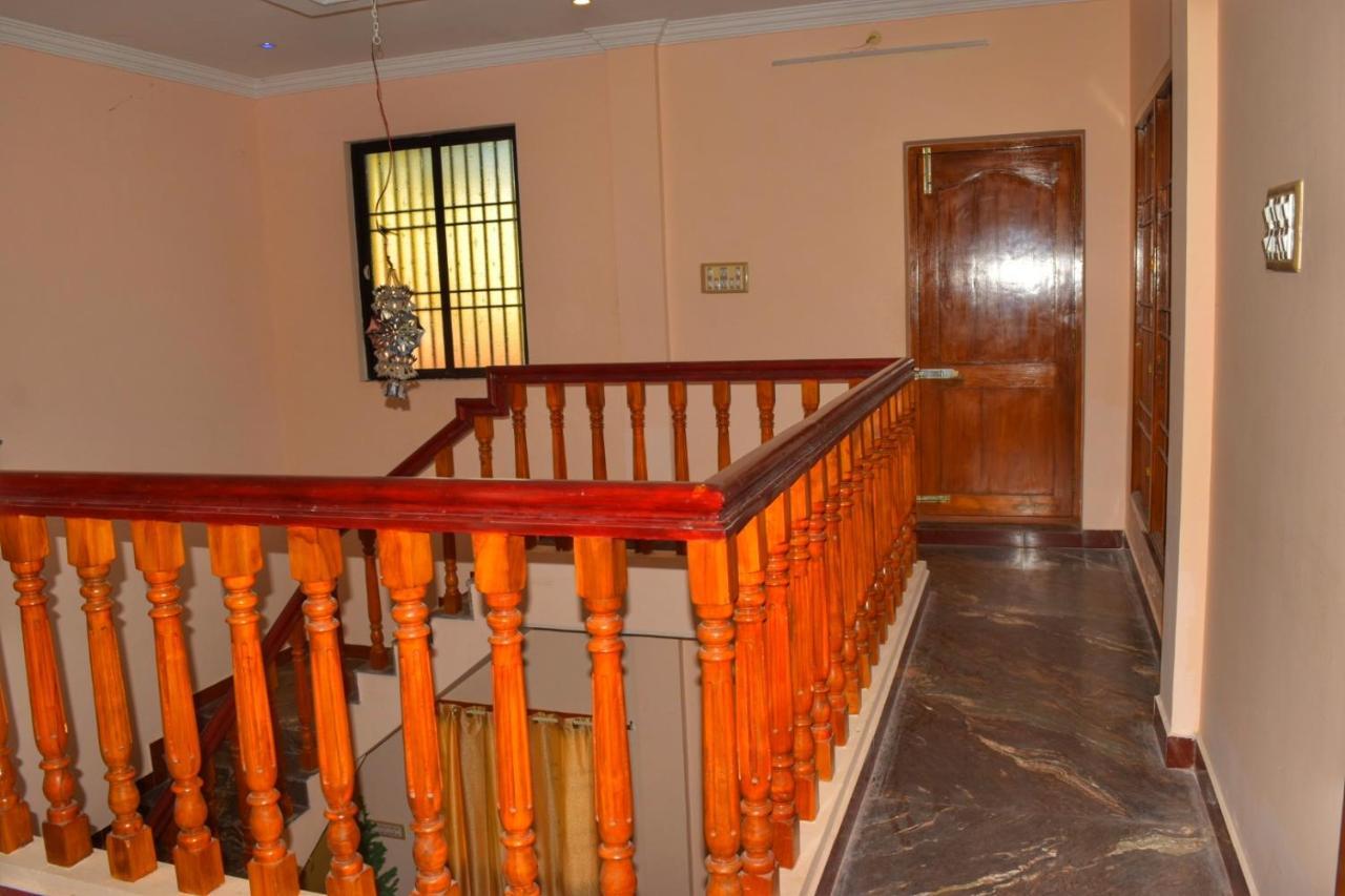 Le Cadillac Bungalow Pondicherry Exterior foto